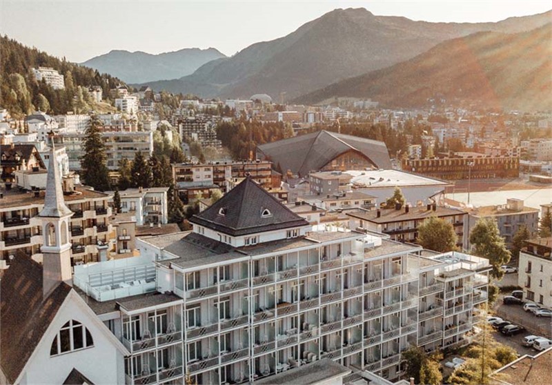 Hard Rock Hotel Davos - Aussensicht - Seminarhotelsschweiz - MICE Service Group

