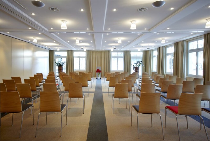 Lenkerhof gourmet spa resort - Seminarraum DenkTank C&eacute;line - Seminarhotelsschweiz - MICE Service Group

