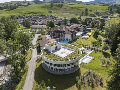 Resort Hof Weissbad - Aussenansicht - Seminarhotels Schweiz - MICE Service Group